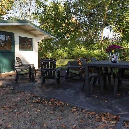 6-Persoons Chalet In Voorthuizen Op De Veluwe Villa Exterior foto